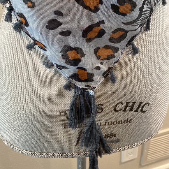 WOMEN'S SCARF 35x35 - Picture 6 of 7